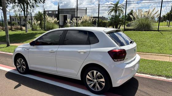 VOLKSWAGEN POLO 1.0 200 TSI COMFORTLINE AUTOMÁTICO VOLKSWAGEN POLO 1.0 200 TSI COMFORTLINE AUTOMÁTICO